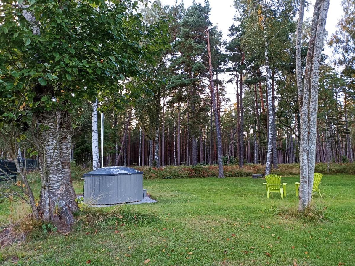 Mezalauki Villa Kolka Luaran gambar