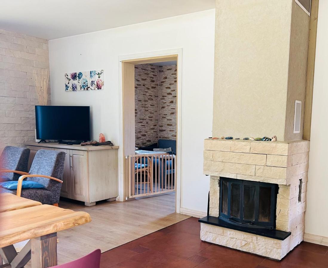 Mezalauki Villa Kolka Luaran gambar