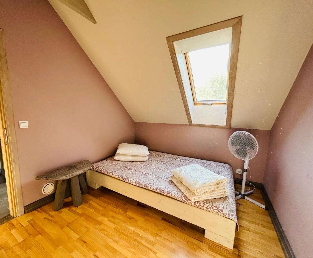 Mezalauki Villa Kolka Luaran gambar