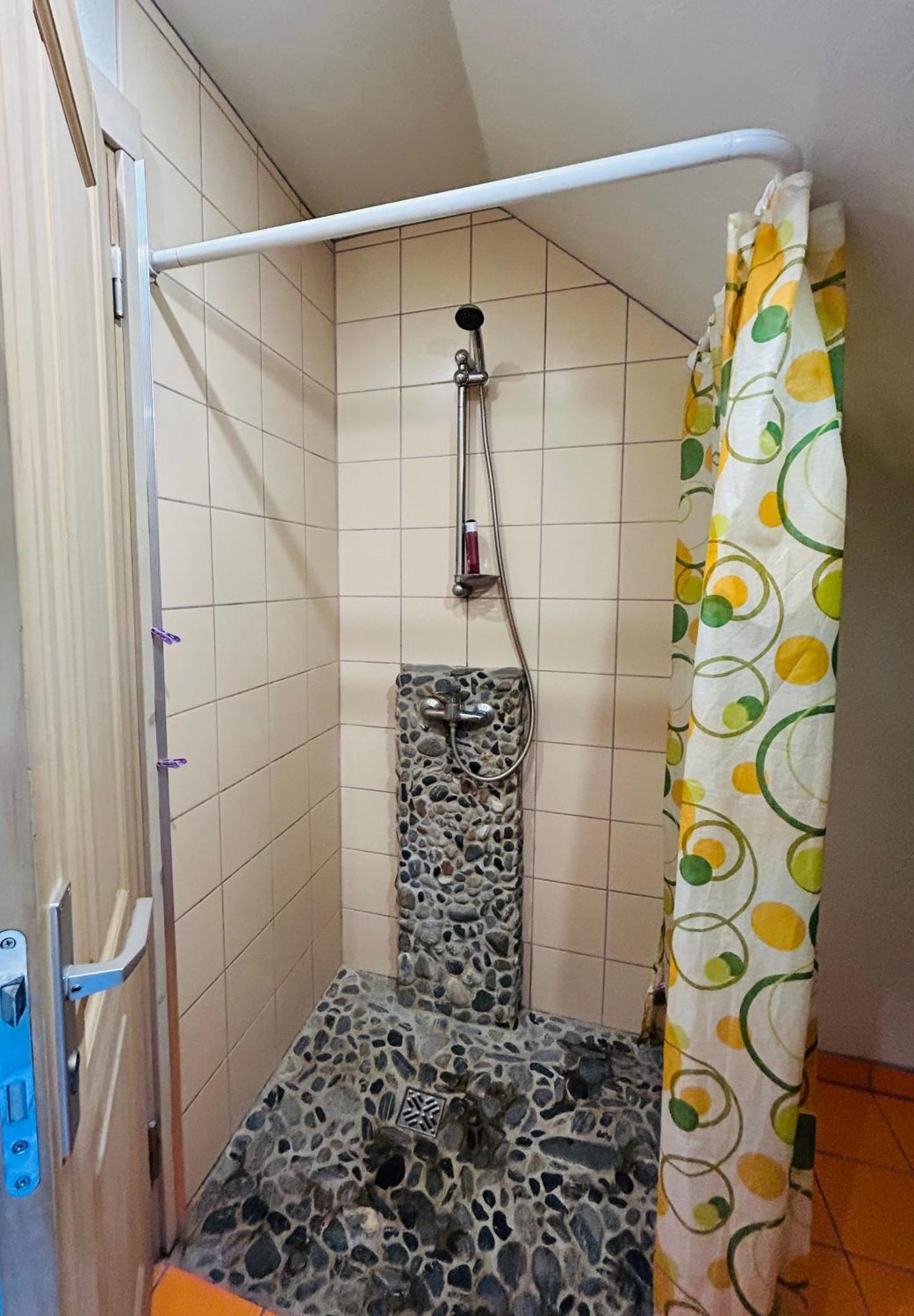 Mezalauki Villa Kolka Luaran gambar